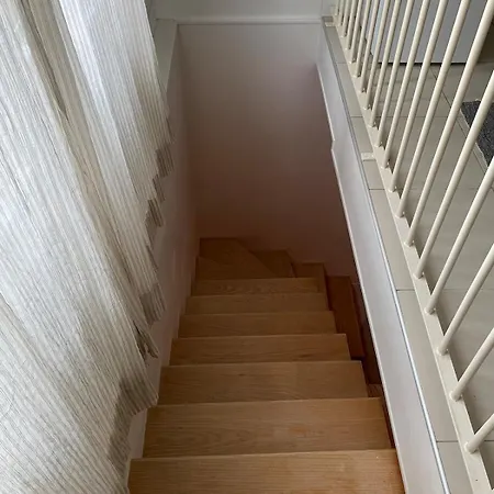 Quiet, Cozy, Bright Duplex - Quartier Des Puces